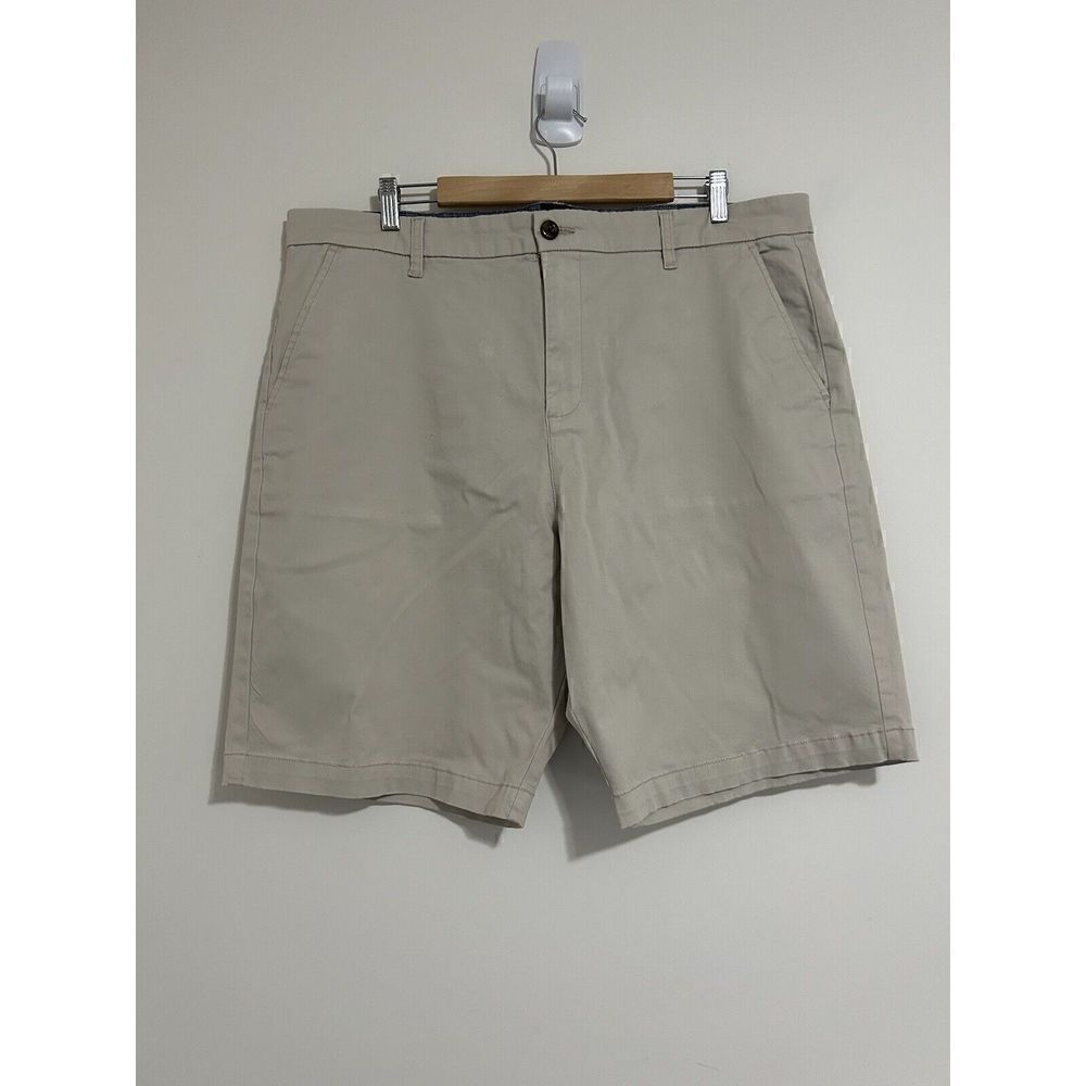 Gap Men's Short Size 40 Flat Front Beige